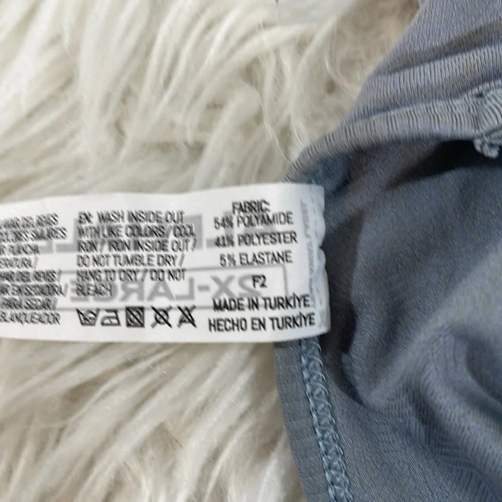 ALPHALETE Seamless V Neck Wrap Around Sports Bra Size 2XL Grey